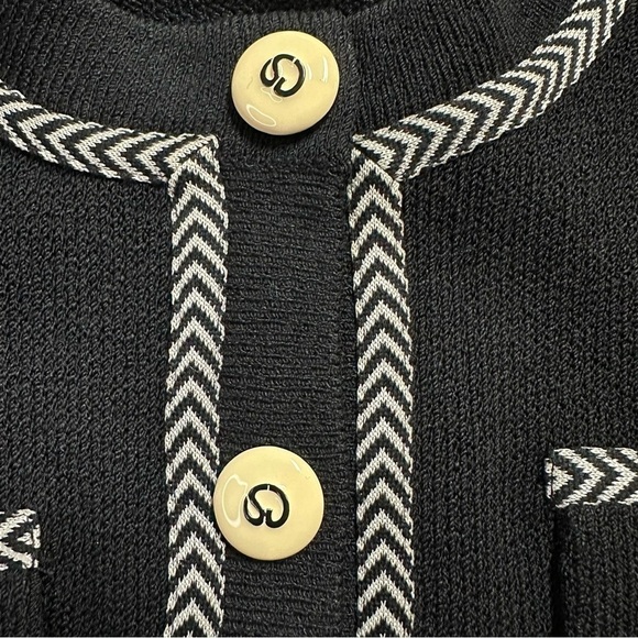 St. John Collection Black Knit Cardigan. Size 10 - Picture 8 of 8